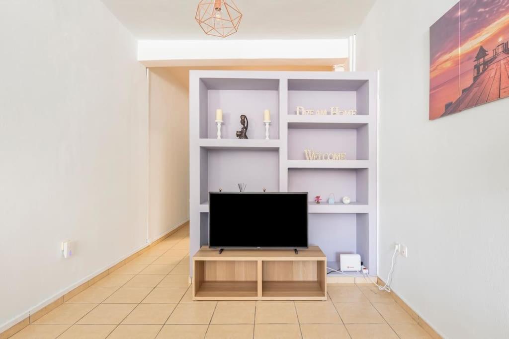 Seaside Escape - Apollon Apartment Palaia Fokaia